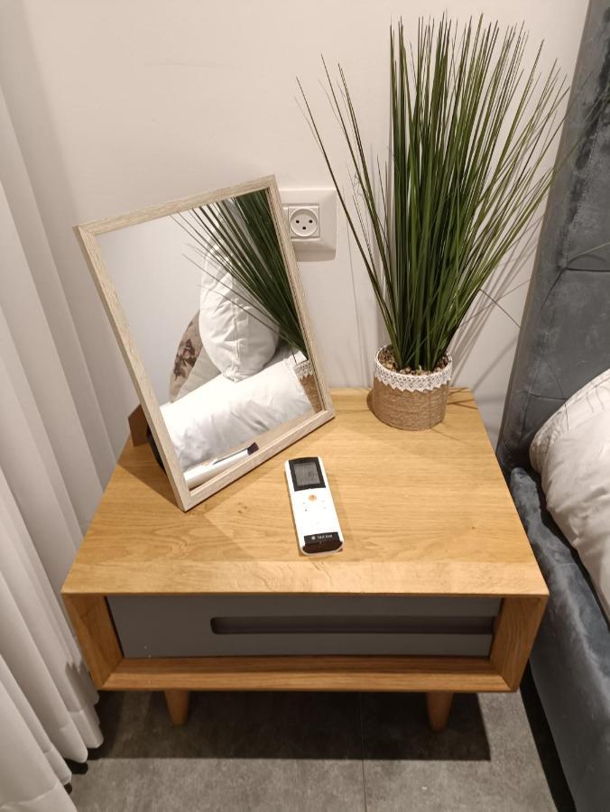 Luxury Aparment 5 Room 2 Minutes From The Beach Bat Jám Kültér fotó