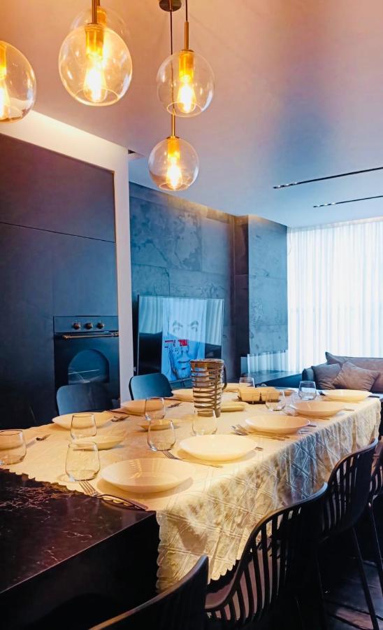 Luxury Aparment 5 Room 2 Minutes From The Beach Bat Jám Kültér fotó